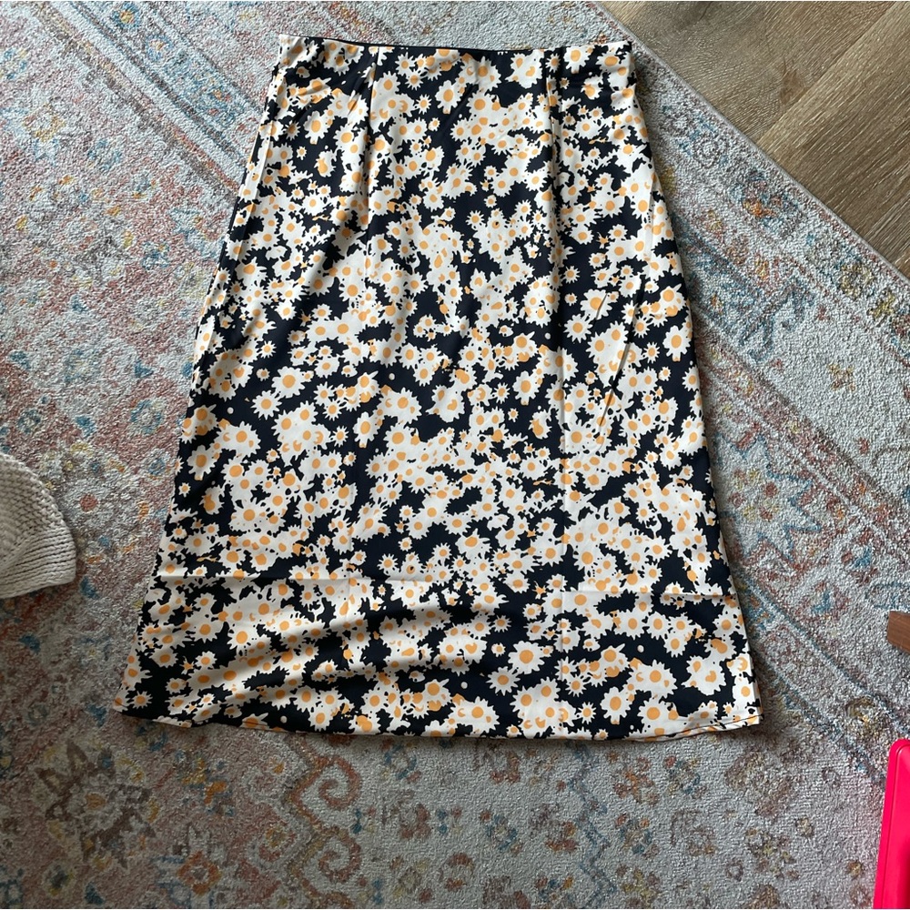 Floral satin midi skirt